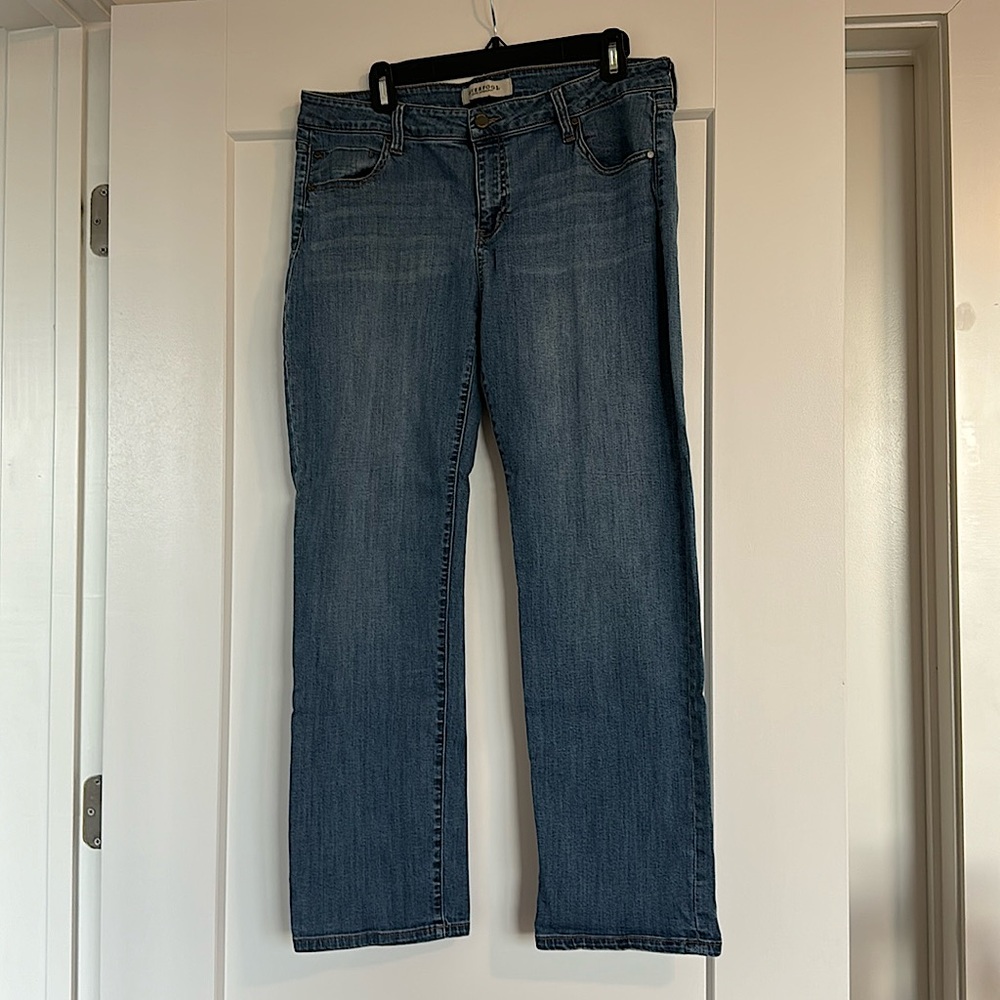 Liverpool Peyton Slim Boyfriend Jeans